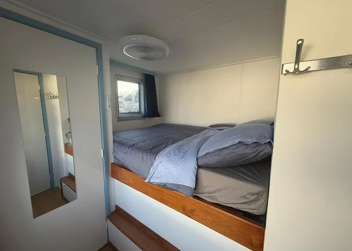 Floating Hideaway Gerendaház